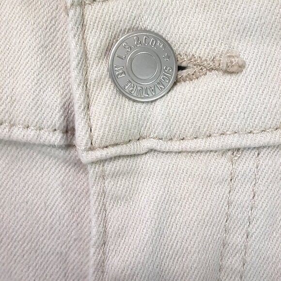Signature Levi Strauss Woman's Jeans Size 8, Light beige color, High rise - Picture 7 of 11